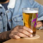 Verre à pinte emblème nézodakrio